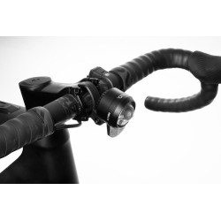 ACID Luz delantera PRO-E 150 X-Connect para bicicletas eléctricas