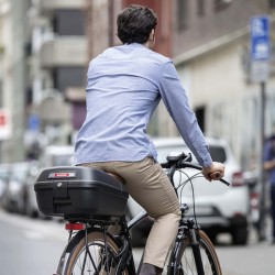 KLICKfix City Box con soporte UniKlip, negro, 22l